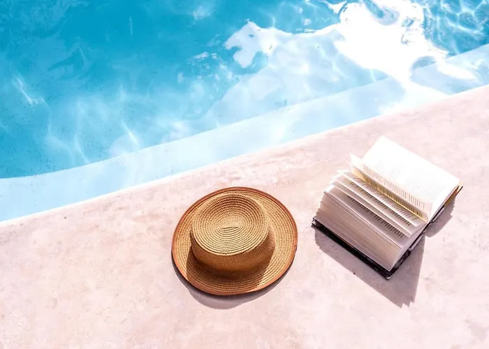 Hotel Albatros By Bedsfriends (adults Only) *