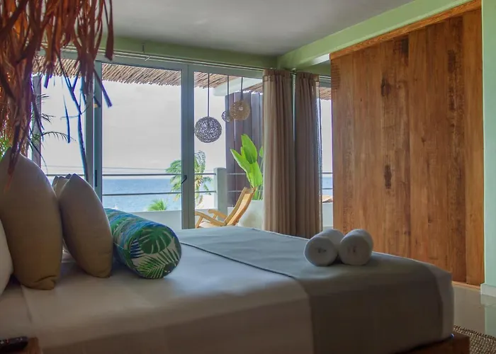 Albatros By Bedsfriends (adults Only) Hotel